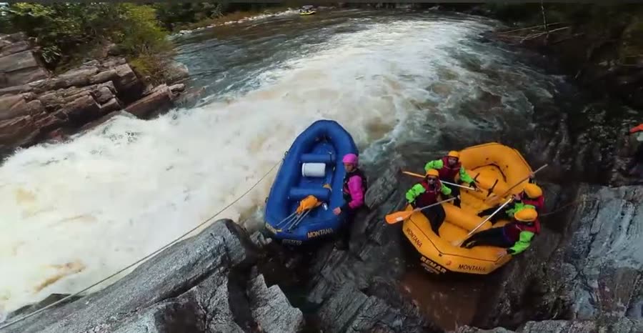 Descida de rafting com guia da Montana